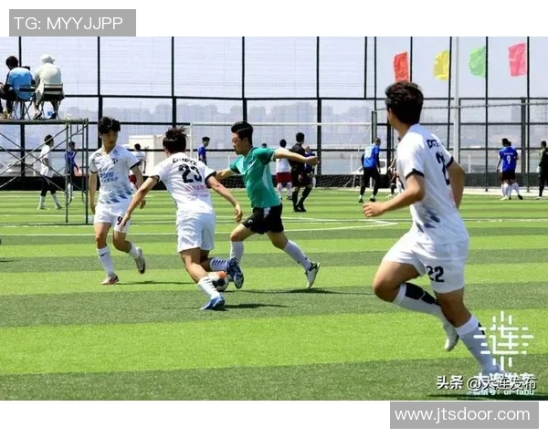 今日体育聚焦：足球联赛激战正酣 篮球赛季开局精彩纷呈 各大赛事精彩回顾